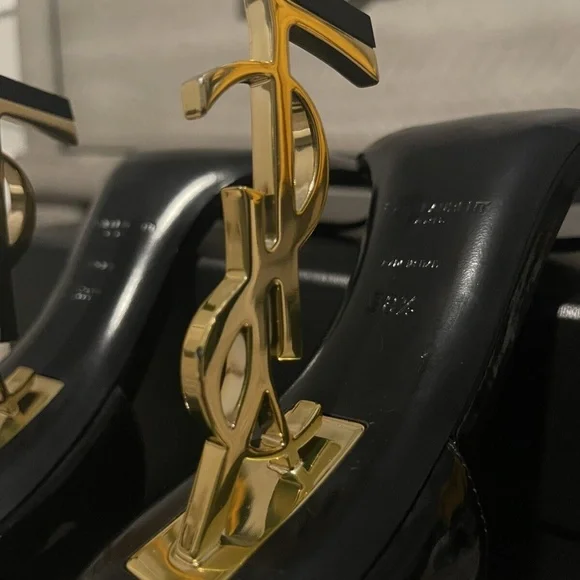 YVES SAINT LAURENT BLACK OPYUM 110 HEEL ANKLE STRAP IN PATENT LEATHER - Picture 7 of 16